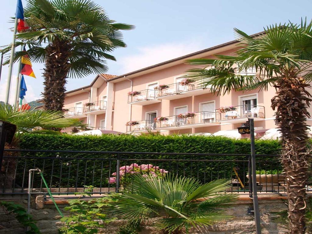 Hotel Alberello Riva del Garda Exterior photo