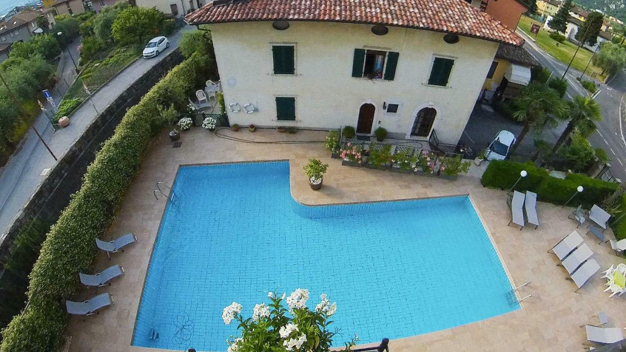 Hotel Alberello Riva del Garda Exterior photo