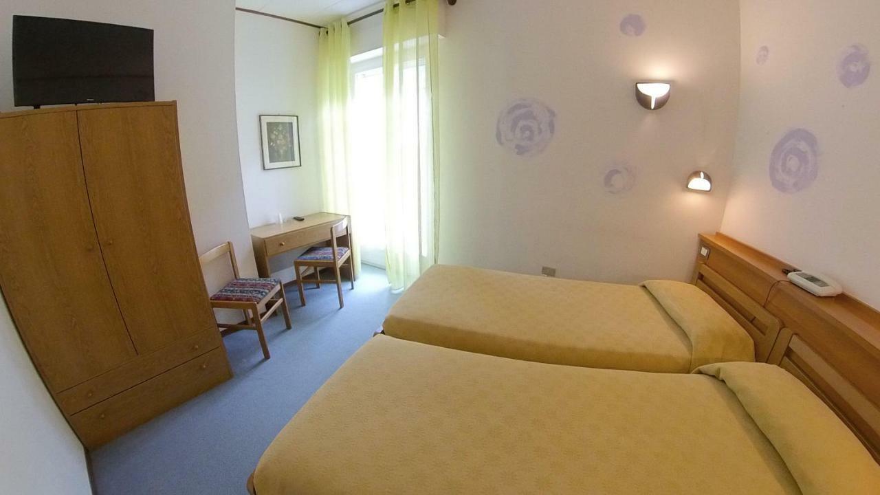 Hotel Alberello Riva del Garda Exterior photo