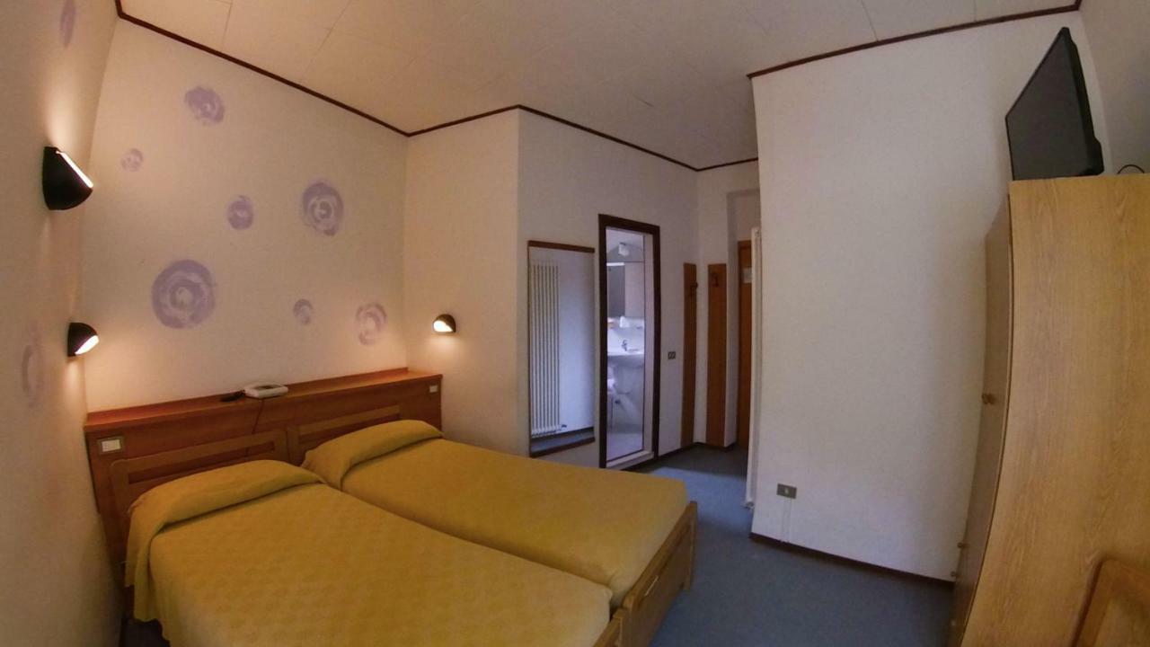 Hotel Alberello Riva del Garda Exterior photo
